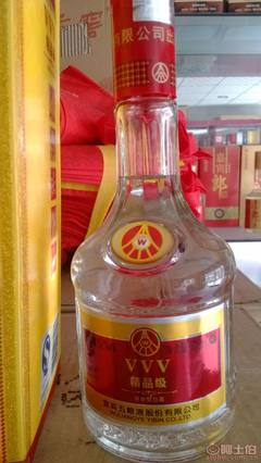 品鑒匠心，暢享醇香——張雷酒業商行團購特供52度濃香型白酒